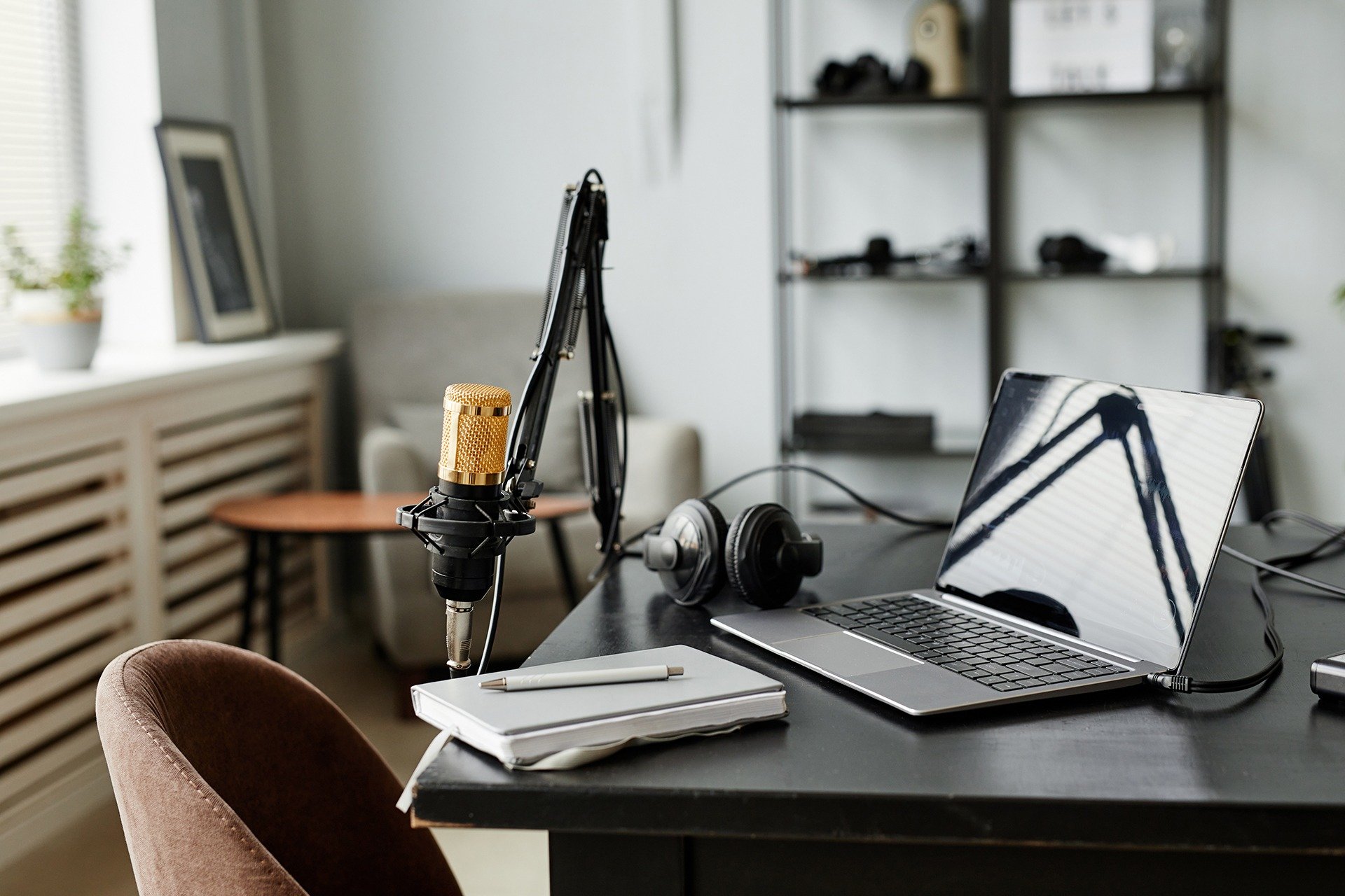 Why Listen to an Audio Article or Podcast?